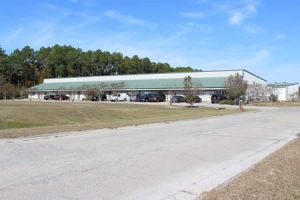Industrial building for rent in Gulfport
