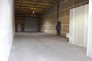 Warehouse space for rent with high ceilings